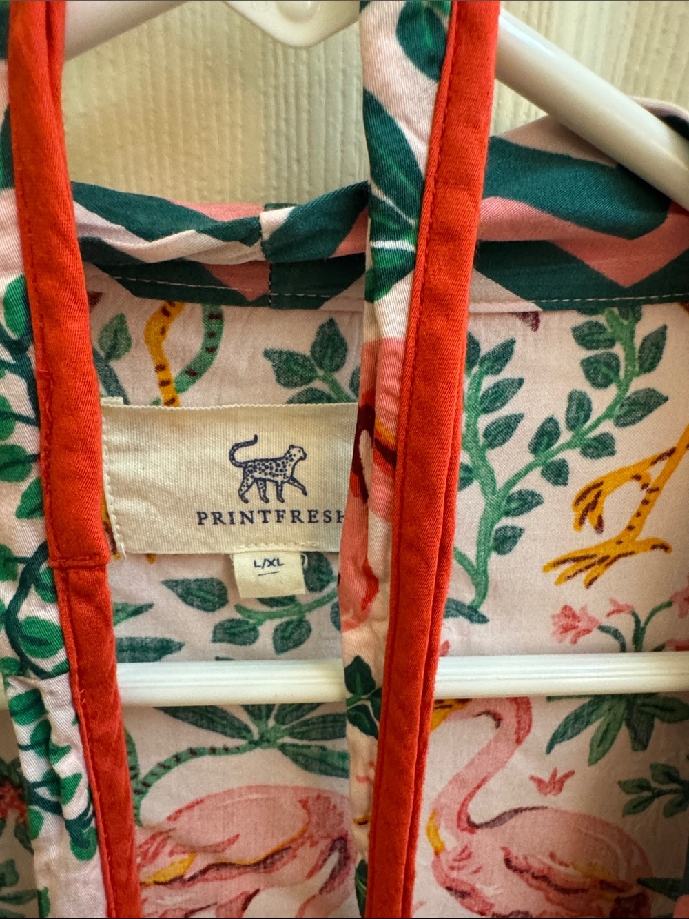 Printfresh Pink Flamingo & Green Leaf Lightweight Robe - Picture 2 of 4